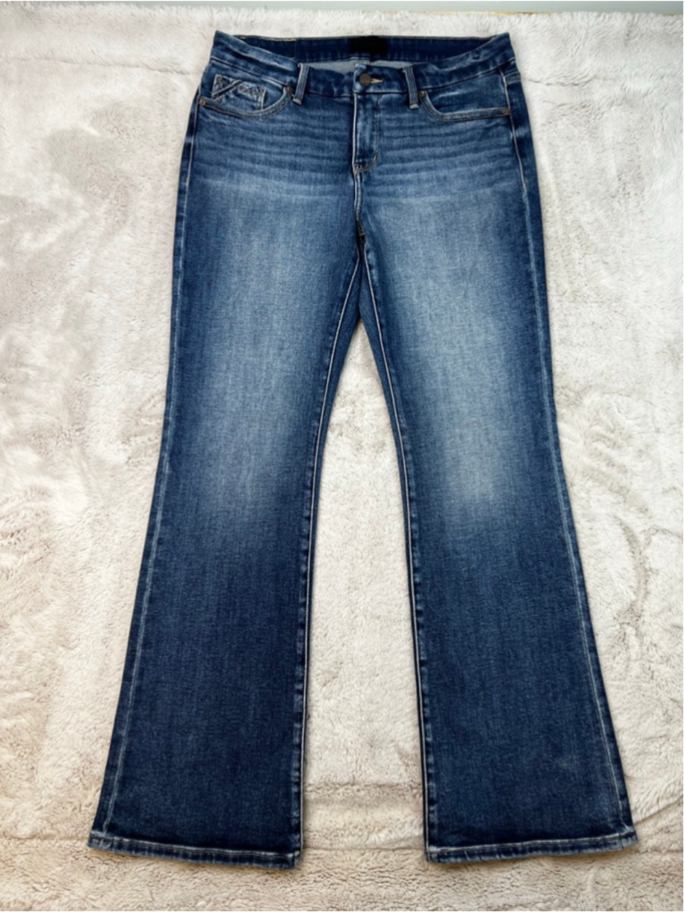 Buckle Black Bootcut Jeans Size 30x32 Womens Shaping Smoothing Pants